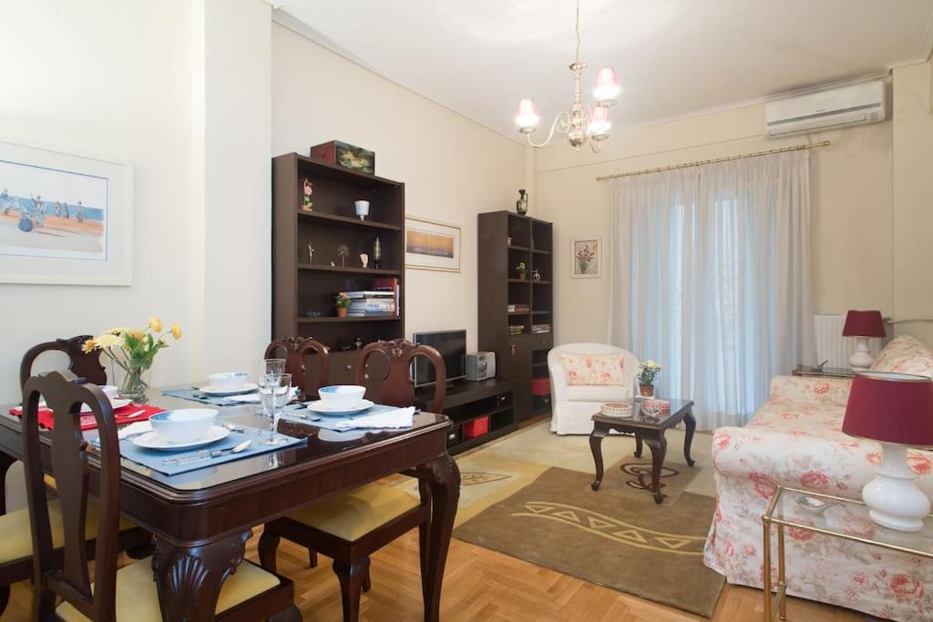 Top-Rated 1-Bedroom Apartment In The Heart Of Athens Atenas Exterior foto