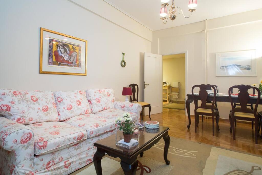 Top-Rated 1-Bedroom Apartment In The Heart Of Athens Atenas Exterior foto